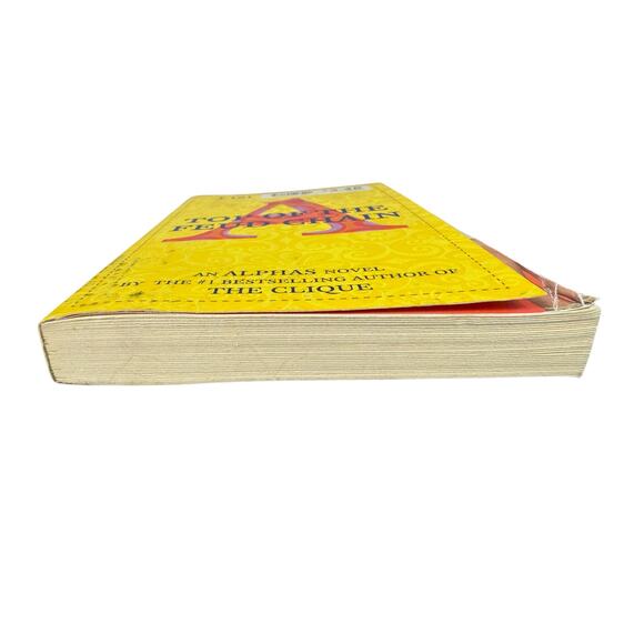 Top of the Feud Chain by Lisa Harrison (Paperback) - Picture 4 of 6